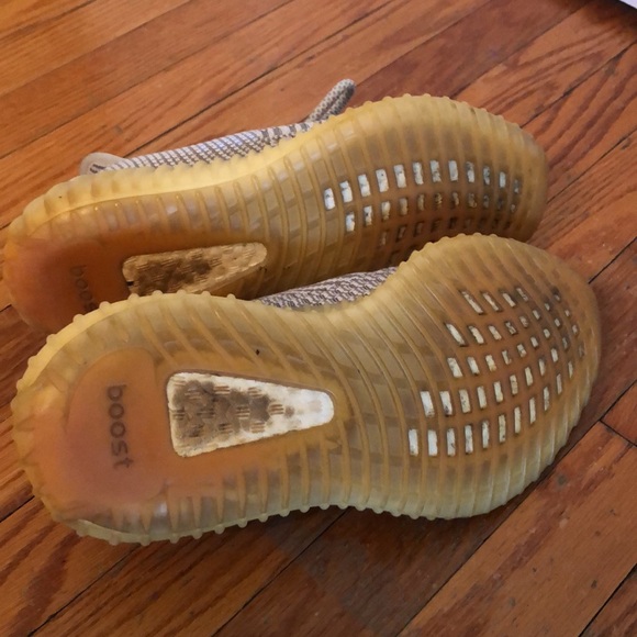 Adidas Yeezy Boost Preowned. Size 5 - Picture 5 of 5